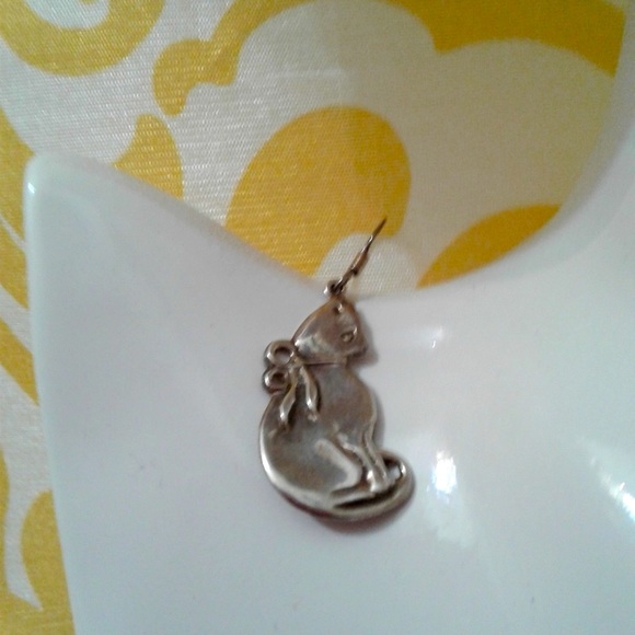 STERLING SILVER CAT EARRINGS - Picture 4 of 5